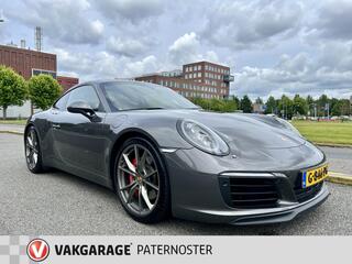 porsche-911-3.0-carrera-s-dealer-on