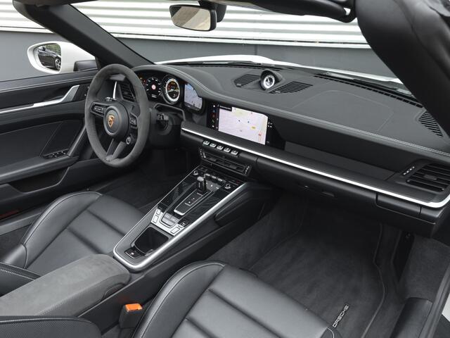 Porsche 911 Cabrio 3.0 Carrera GTS - Sport Design - Stoelventilatie - Bose