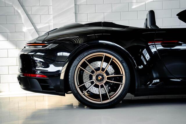 Porsche 911 Carrera GTS Cabrio | Alcantara GTS | Bose l Sport Design