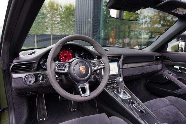 Porsche 911 Cabriolet 3.0 Carrera GTS P.T.S. Nato Green Burmester Lifting
