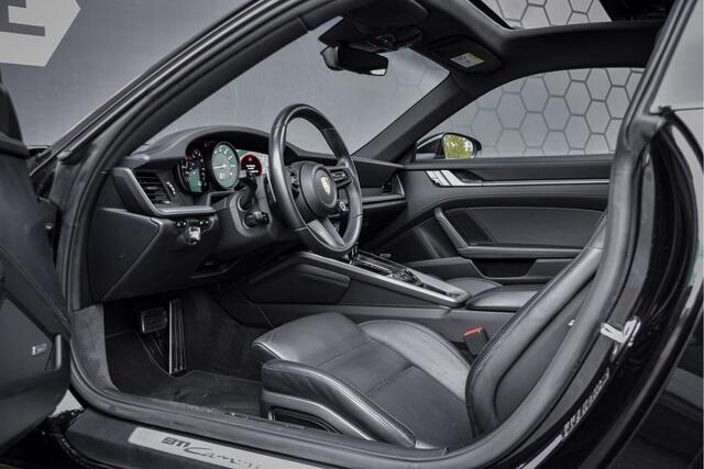 Porsche 911 3.0 Carrera 4 S | AKRAPOVIC | BTW-AUTO | 4-WIELBESTURING | NOVITEC ACCESSOIRES | BOSE | GLAZEN SCHUIF/KANTELDAK | STOELKOELING/VERWARMING | STUURWIELVERWARMING | BOSE Akrapovic