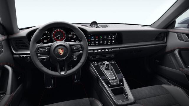 Porsche 911 Carrera 4 GTS