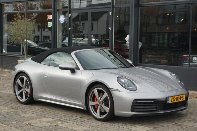Porsche 911 Cabrio 3.0 Carrera 4 S 450 PK | 21'' Classic velgen | Sportstoelen
