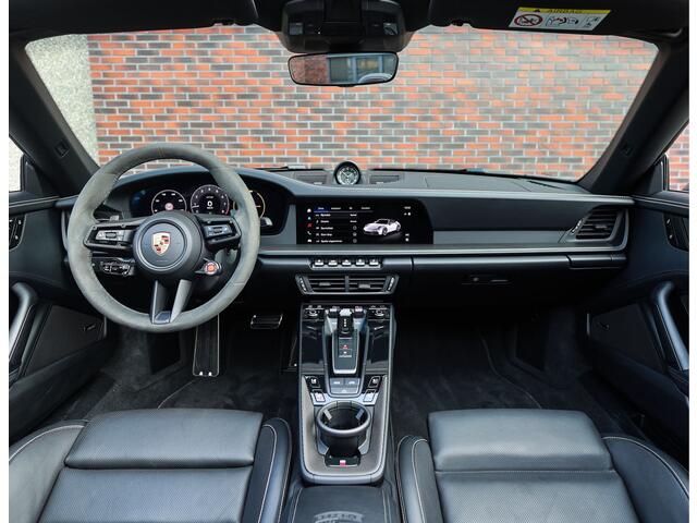Porsche 911 Cabrio 3.6 T-Hybrid Carrera GTS