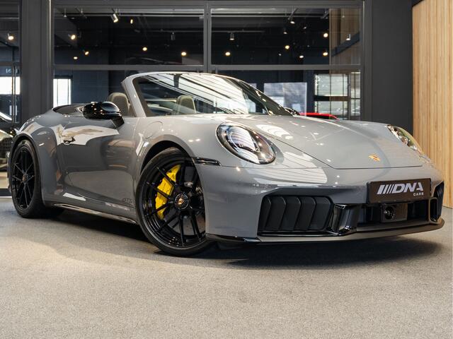 Porsche 911 992.2 T-Hybrid Carrera 4 GTS Cabriolet Keramisch 911 3.6 Carrera 4 GTS Stiksel Geel