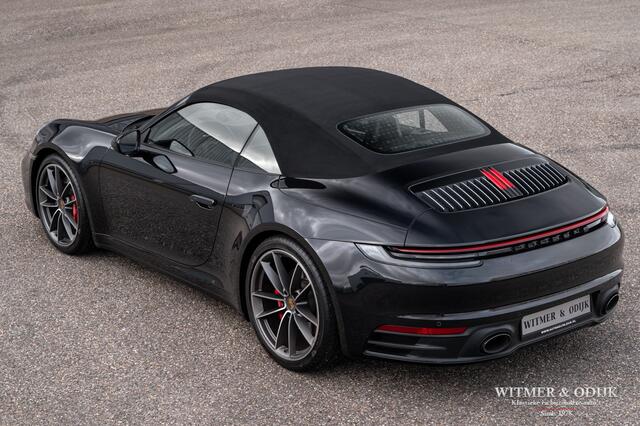 Porsche 911 Cabrio 3.0 Carrera 4 S sportuitlaat, sportstoelen