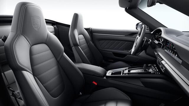 Porsche 911 Carrera 4 GTS Cabriolet