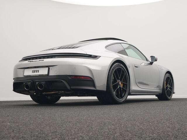 Porsche 911 Carrera GTS