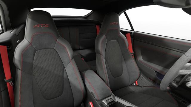 Porsche 911 Carrera 4 GTS Cabriolet