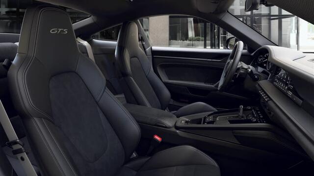 Porsche 911 Carrera GTS