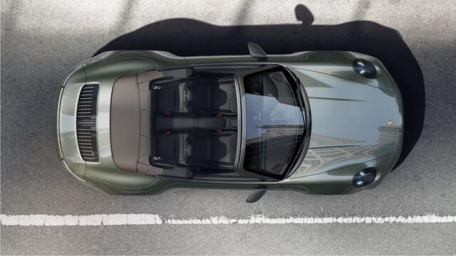 Porsche 911 Carrera 4 GTS Cabriolet