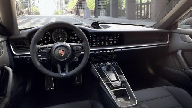 Porsche 911 Carrera 4 GTS Cabriolet