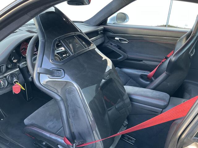 Porsche 911 3.0 Carrera GTS 4WS Carbon buckets Full Dealer-Serviced SportChrono Carbon-Interior Sport-Exhaust Perfect Condition!