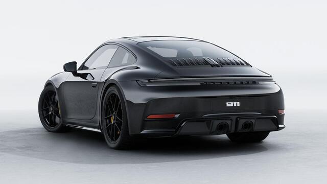 Porsche 911 Carrera 4 GTS