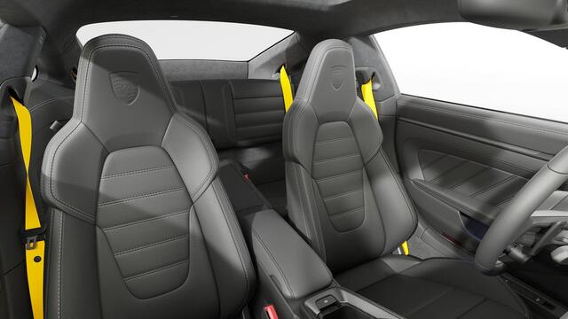 Porsche 911 Carrera 4 GTS