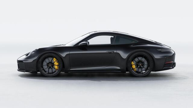 Porsche 911 Carrera 4 GTS