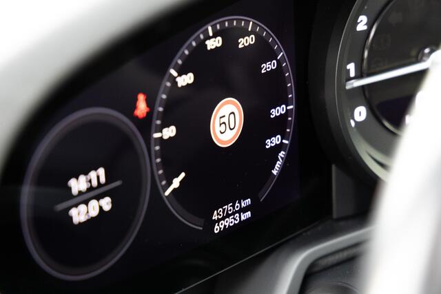 Porsche 911 3.0 Carrera 4 S