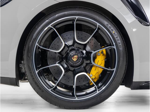 Porsche 911 Turbo S Cabriolet