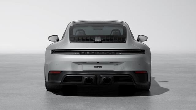 Porsche 911 Carrera 4 GTS
