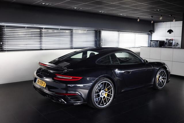 Porsche 911 3.8 Turbo S