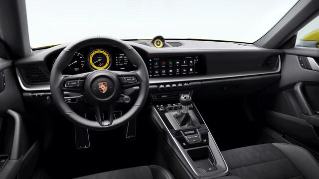 Porsche 911 Carrera GTS Cabriolet