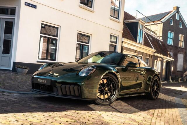 Porsche 911 Targa 4 GTS | Lift | Sportuit | 360 Cam | Sport Chrono