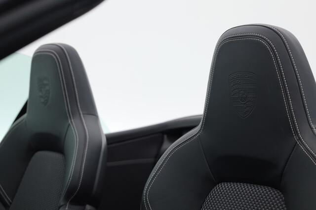 Porsche 911 Cabrio 3.0 Carrera 4 S Orgi. NL | Sport Chrono | Achterasbesturing | Sport Design Pack | PDCC | PDLS | Sportuitlaat | 20/21''