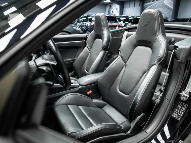 Porsche 911 Cabrio 3.0 Carrera 4 S | Akrapovic | Burmester | Lift | Full Option | Sport Chrono | Stoel ventilatie en verwarming |