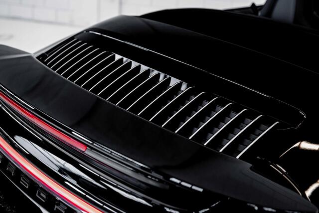 Porsche 911 Cabrio 3.8 Turbo S *NP 360.000* l Akrapovic l Burmester l Lift