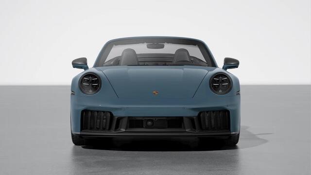 Porsche 911 Carrera 4 GTS Cabriolet