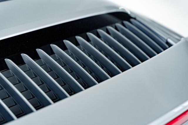 Porsche 911 Cabrio 3.8 Turbo S | GT Silver | Sport Exhaust | Burmester Sound |