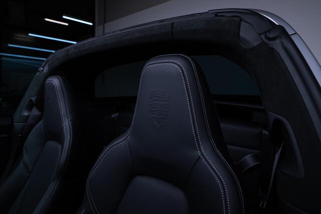 Porsche 911 Targa Carrera 4S PTS l Gulfblau