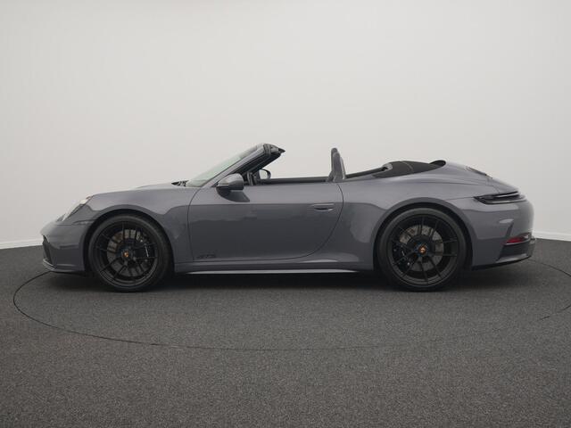 Porsche 911 Carrera 4 GTS Cabriolet