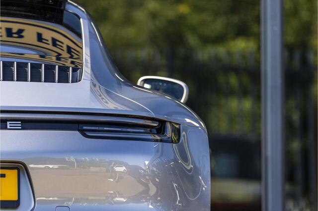 Porsche 911 3.0 Carrera 4 S