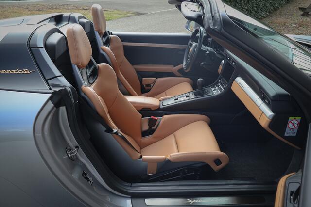 Porsche 911 Speedster 4.0 | BTW-AUTO | HERITAGE PAKKET | LIFTING | KERAMISCH | CAMERA | LEDEREN LUCHTROOSTERS + VOL LEDEREN DEUR & DASHBOARD AFWERKING | SPORTUITLAAT | SPEEDSTER