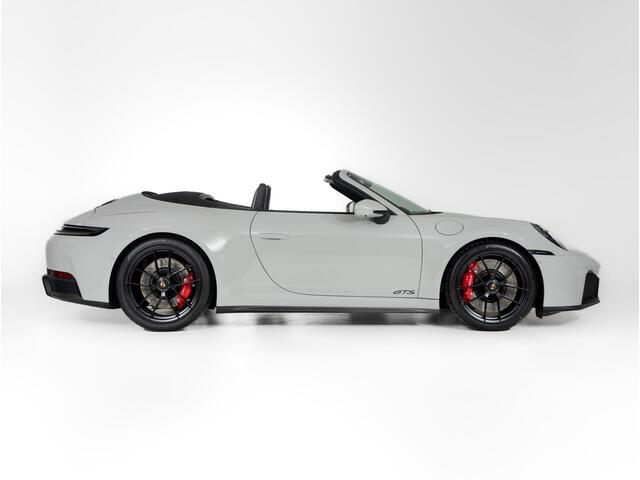 Porsche 911 Carrera 4 GTS Cabriolet