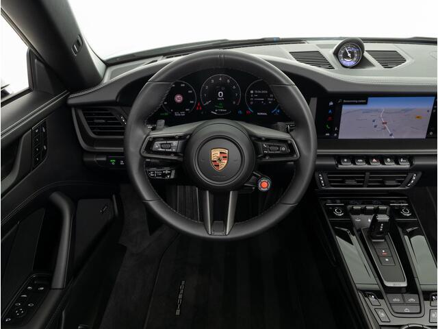 Porsche 911 Carrera 4 GTS Cabriolet