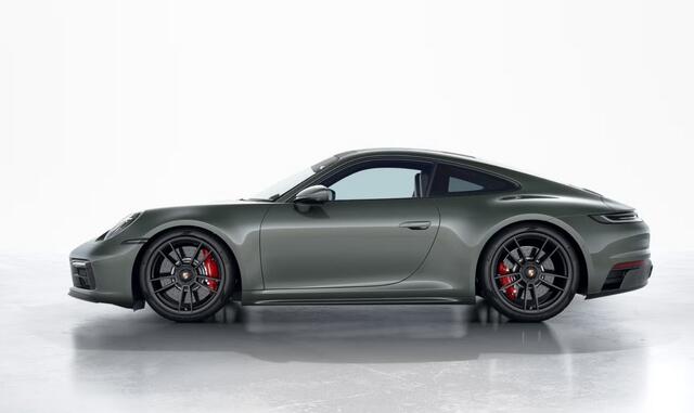 Porsche 911 Carrera 4 GTS