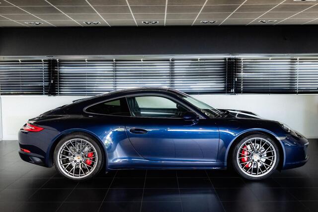 Porsche 911 3.0 Carrera 4S
