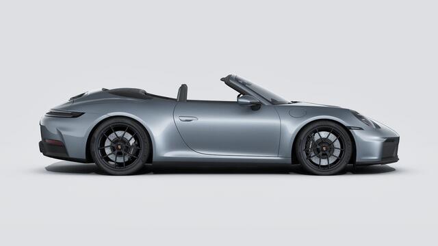 Porsche 911 Carrera 4 GTS Cabriolet