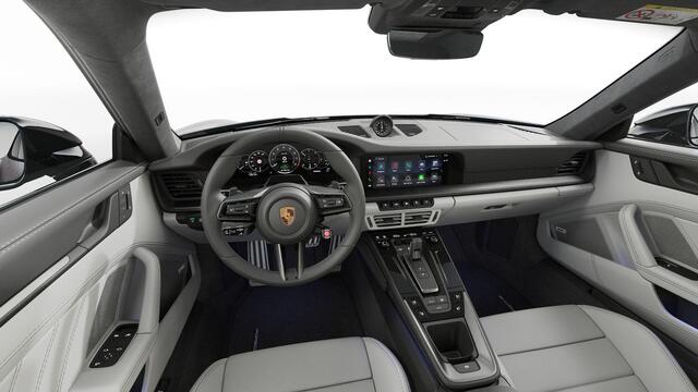 Porsche 911 Carrera 4 GTS | Exclusive Manufaktur