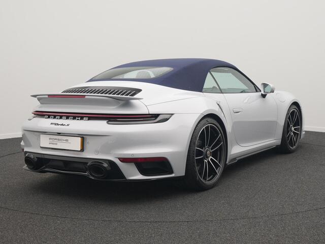 Porsche 911 Turbo S Cabriolet