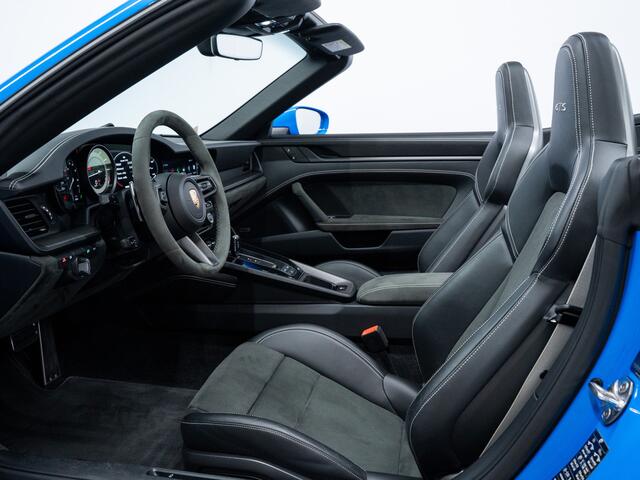 Porsche 911 Carrera GTS Cabriolet