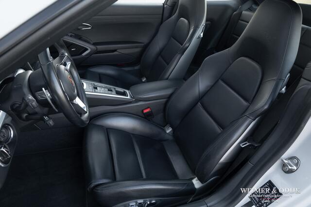 Porsche 911 3.0 Carrera Zeldzame kleurstelling
