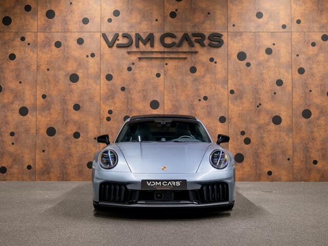 Porsche 911 3.6 T-Hybrid Carrera 4 GTS | Lift | 18-weg | ACC | Stoelventilatie | Glazen Schuifdak |