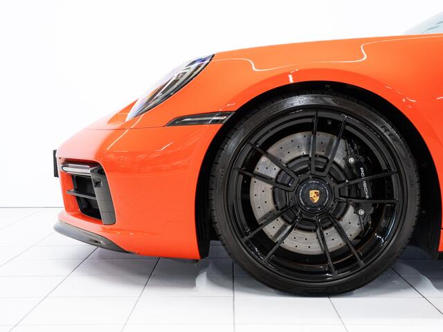 Porsche 911 Carrera GTS