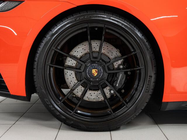 Porsche 911 Carrera GTS