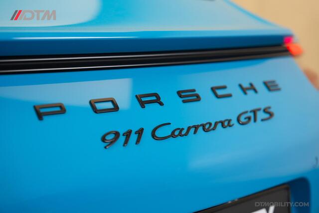 Porsche 911 3.0 Carrera GTS Miami Blue, Centerlock