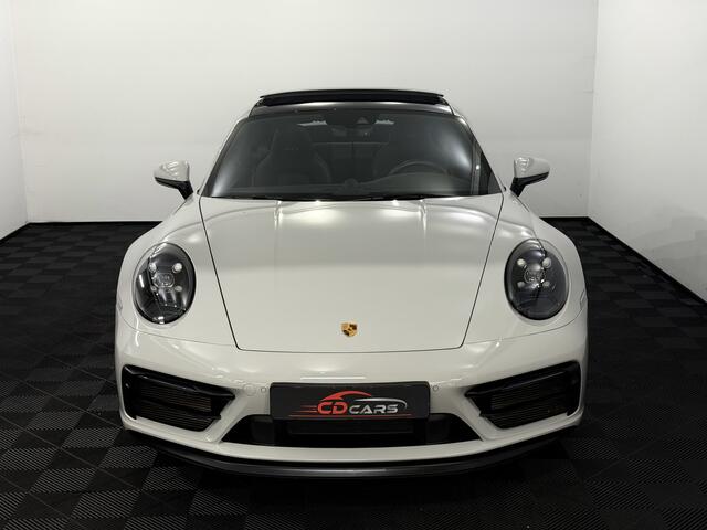 Porsche 911 3.0 Carrera GTS Chrono pakket Race lock velgen, Carbon matt interieurpakket, Bose Surround sound systeem, Glazen schuifdak, Licht design pakket, 480 PK