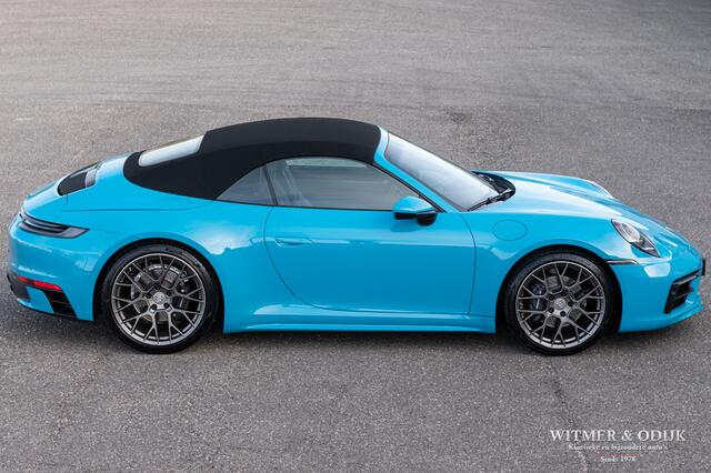 Porsche 911 Cabrio 3.0 Carrera Miami Blue